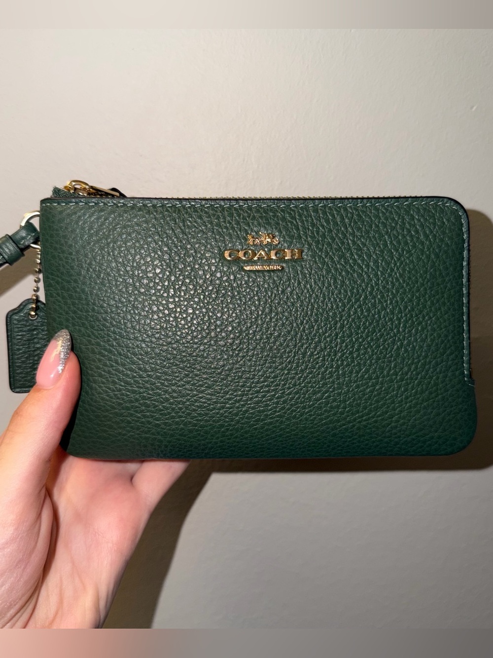 COACH DOUBLE CORNER ZIP WRISTLET (Everglade Green)
